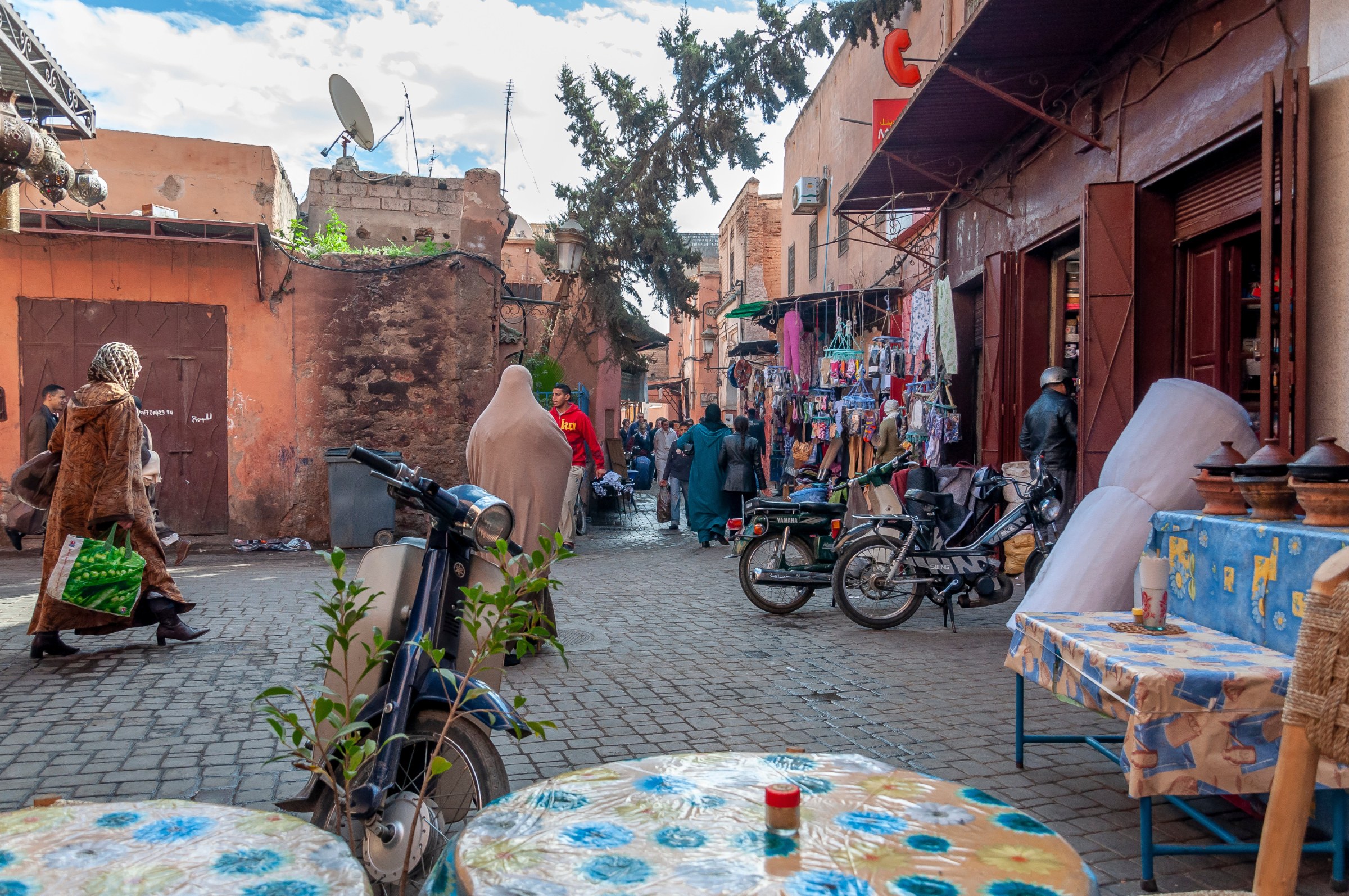 Marrakech riad courtyard, starting point of a 12-day women’s Morocco journey focused on culture, connection and local life.