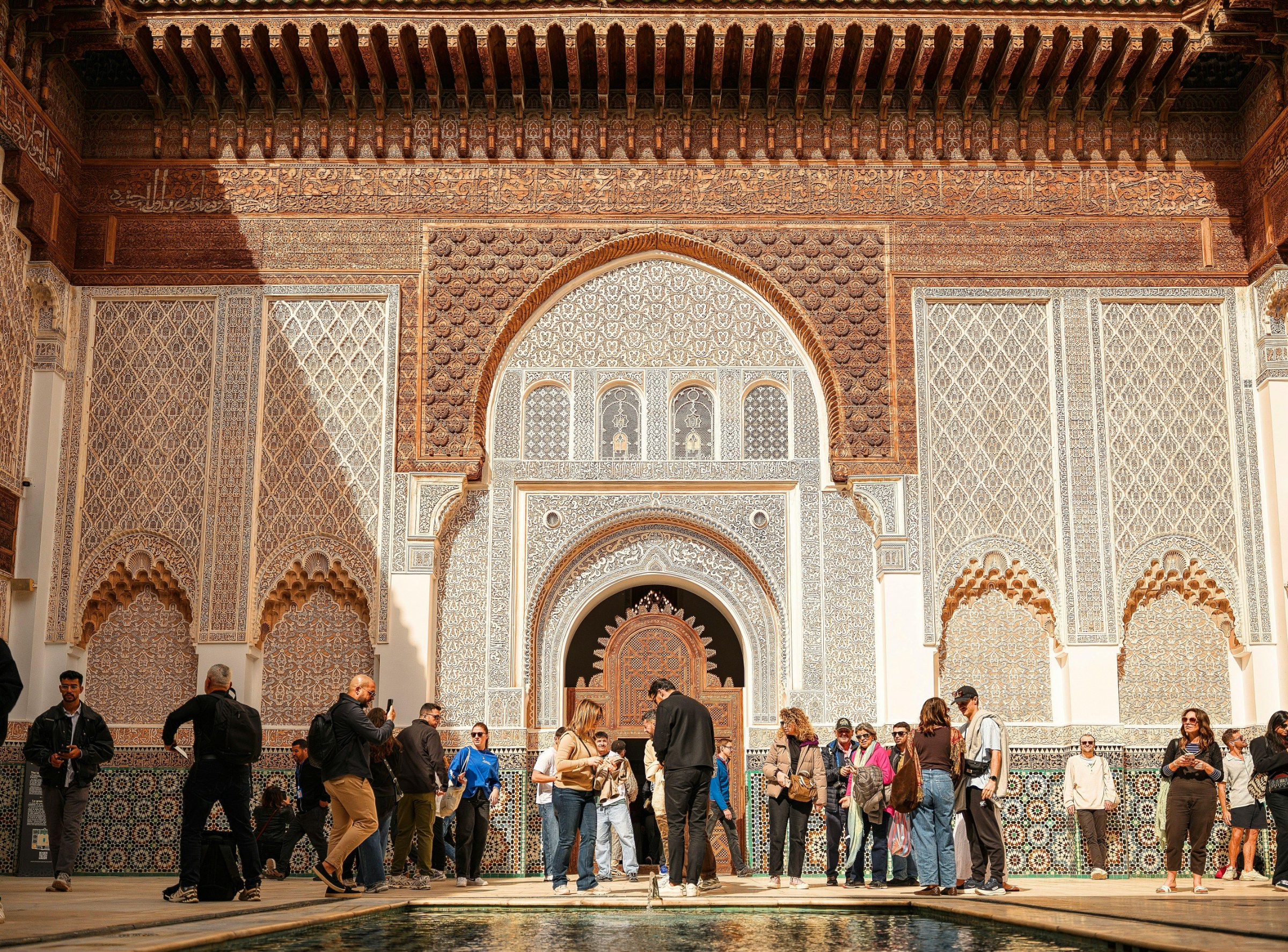 Guided visit of Marrakech medina, souks and historical monuments during a private 7-day Morocco cultural circuit.