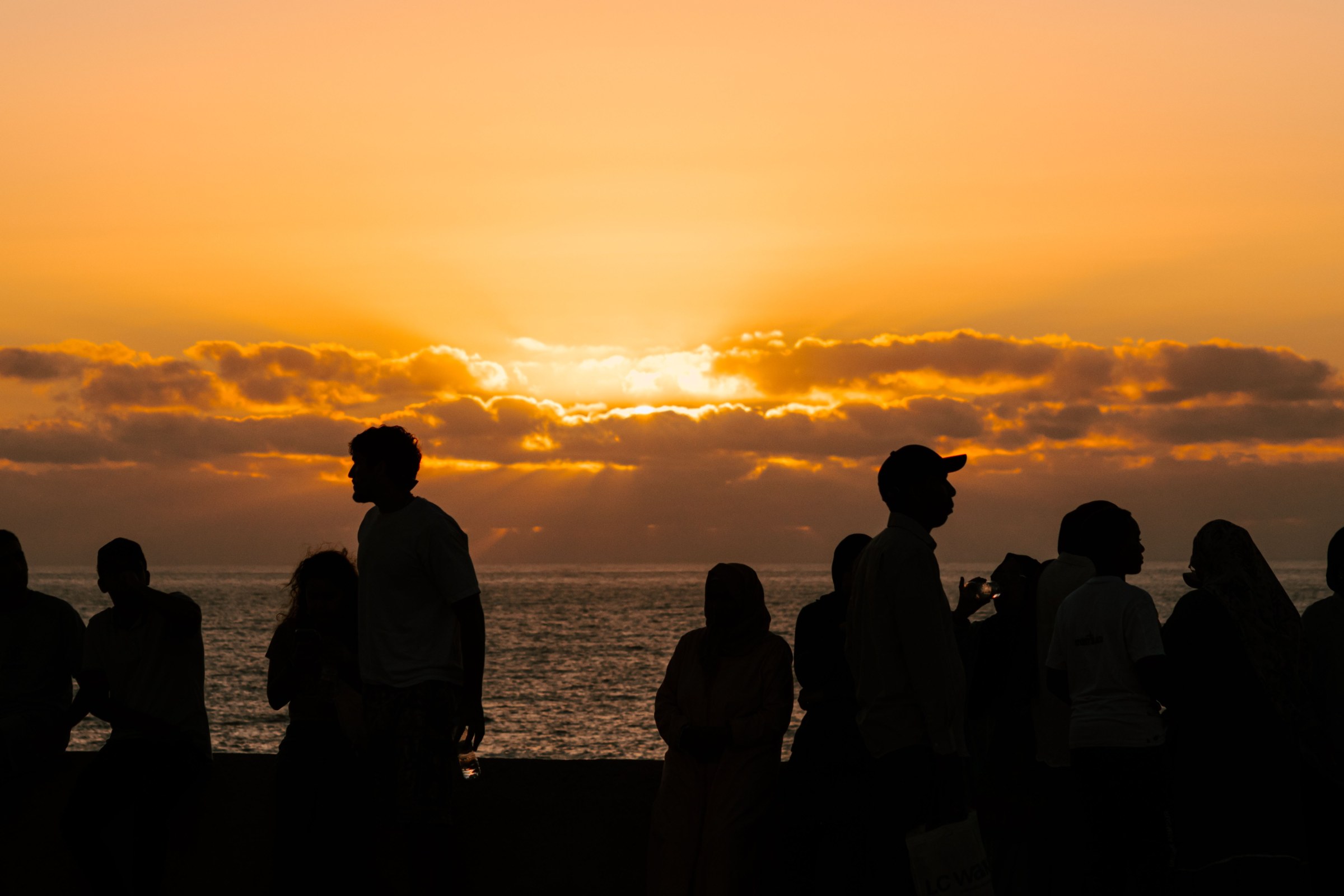 Essaouira medina, historic ramparts, fishing port and Atlantic Ocean views during a relaxed coastal Morocco itinerary.