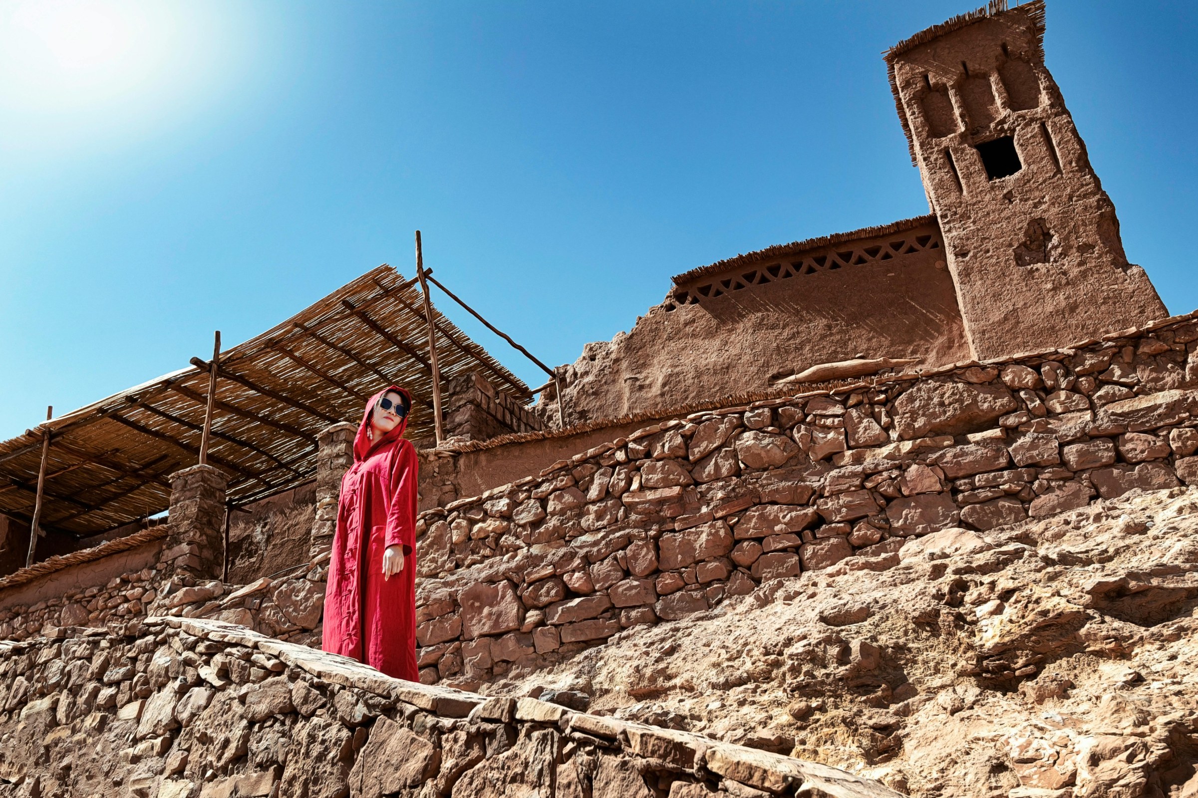 Luxury mountain retreat in the High Atlas near Marrakech, with Berber villages, peaceful landscapes and wellness atmosphere.