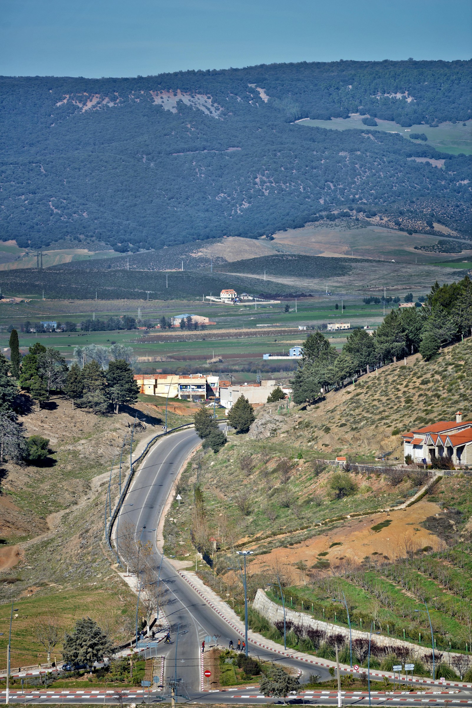 Travel in Middle Atlas with authentic local insight