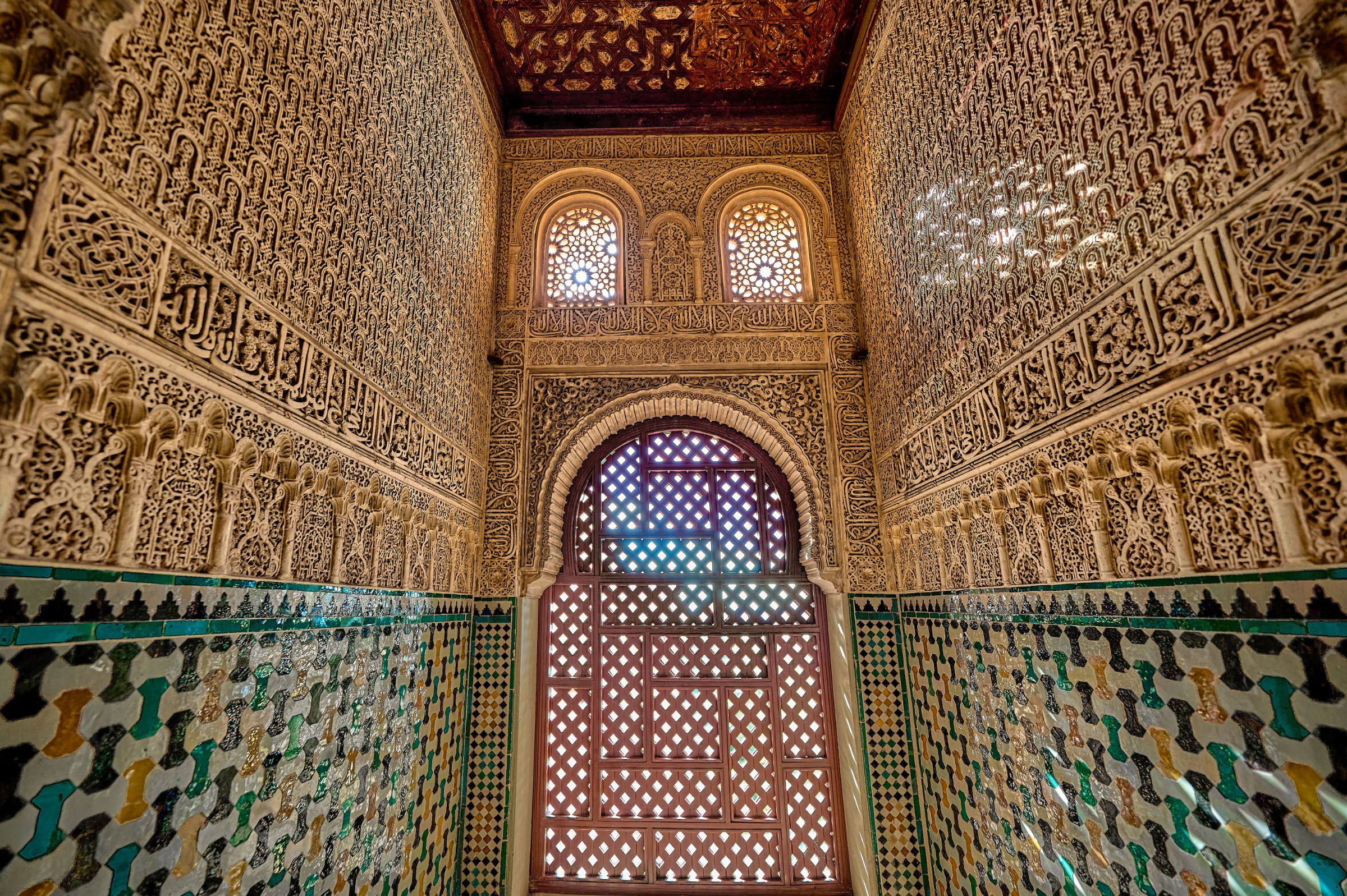 Casablanca Jewish heritage visit with synagogues, cultural sites and Atlantic city landmarks during a private Morocco itinerary.