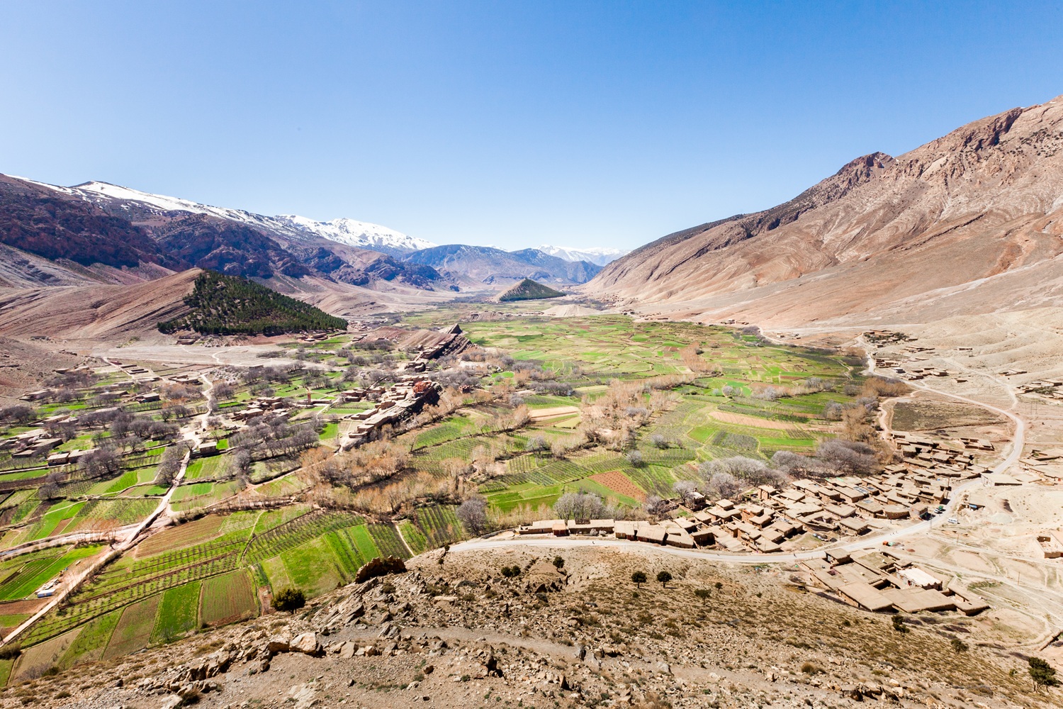 Arrival in Aït Bouguemez Valley, with High Atlas villages, terraced fields and women-friendly local life experiences.