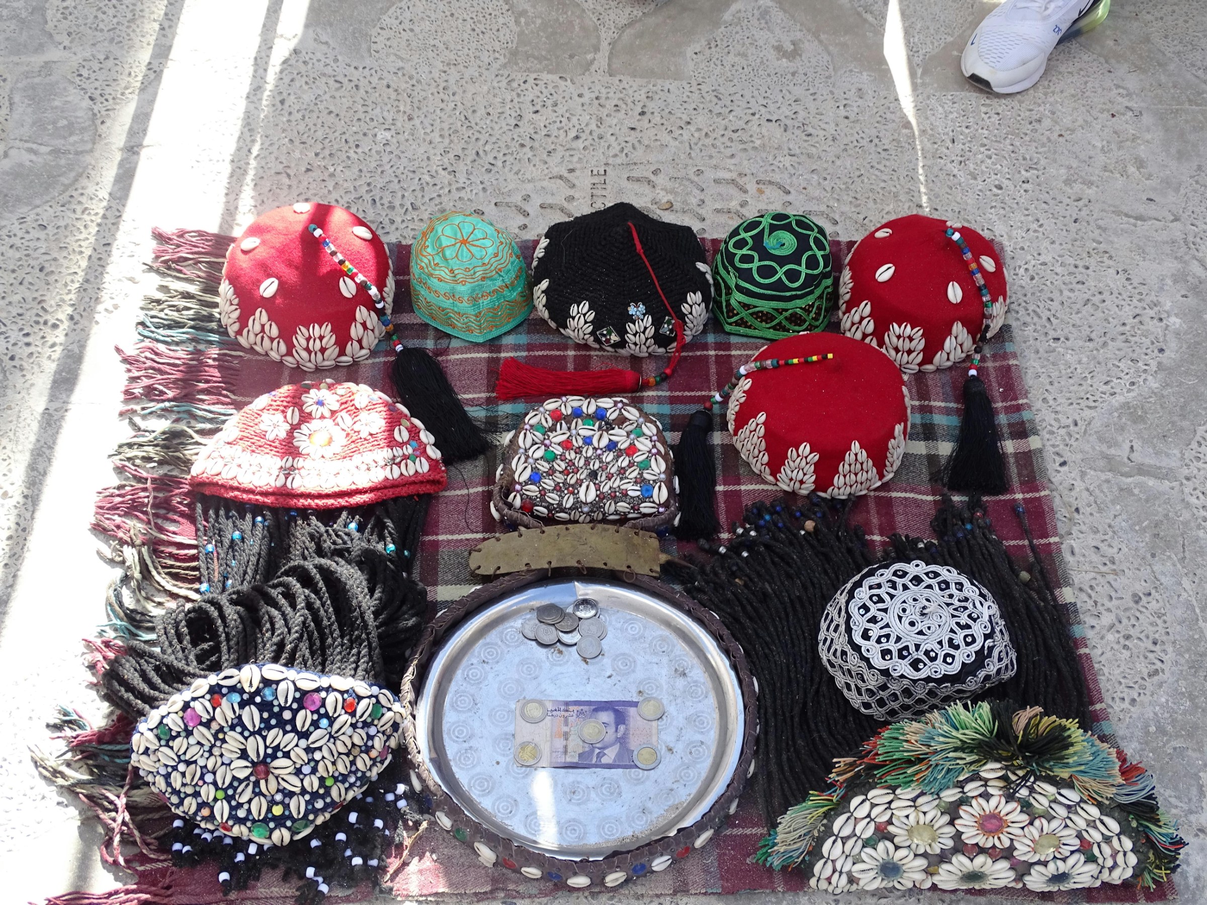 Private guided visit of Marrakech medina, Bahia Palace, Ben Youssef Madrasa and artisan souks during a luxury Morocco journey.